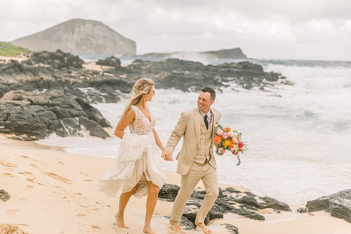 Oahu Hawaii beach elopement