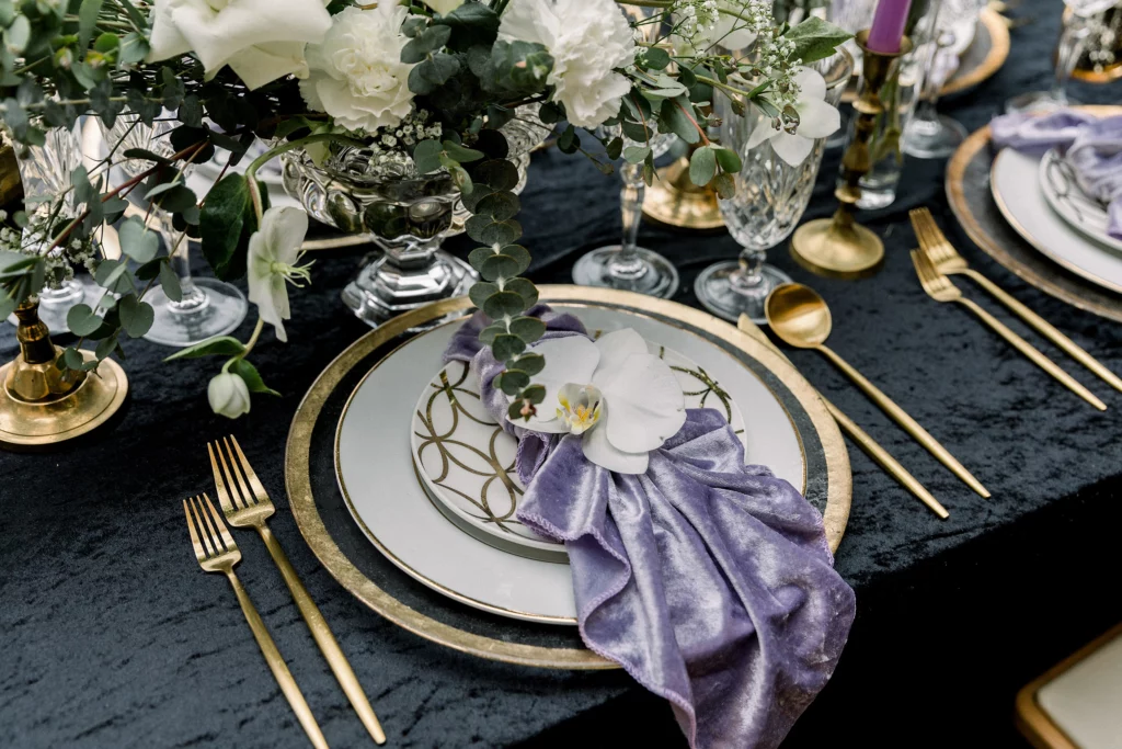 table settings at an Atlanta botanical gardens wedding